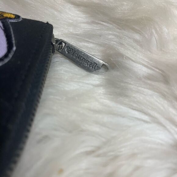 Disney Loungefly Alice In Wonderland Evil Queen Ursula.synthetic Black suede. - Picture 5 of 10